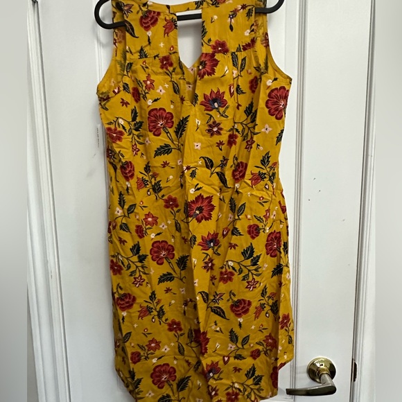 Old Navy Brand new Shirt - Picture 2 of 4